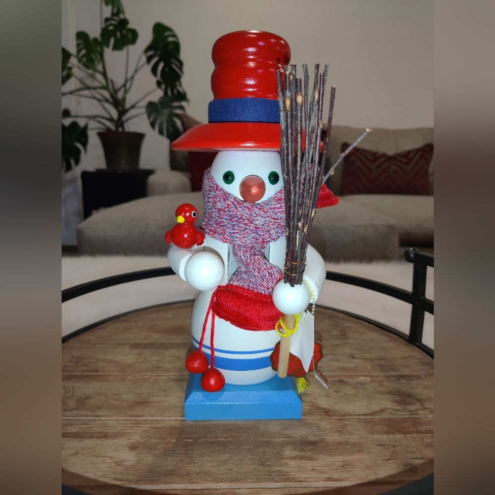 Steinbach German Nutcracker CHUBBY SNOWMAN w/ Cardinal Wood Christmas 10.5"